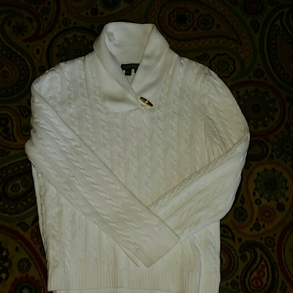 Women's cable knit sweater