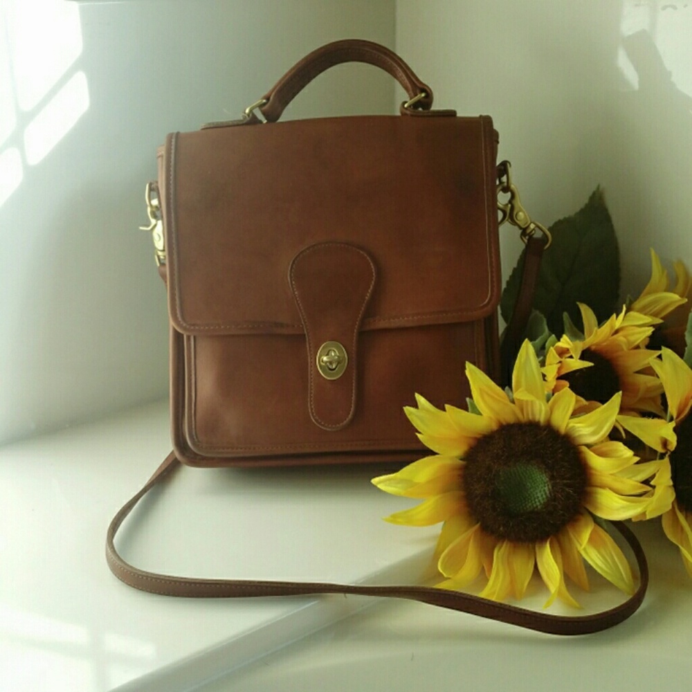 Coach vintage leather Station bag