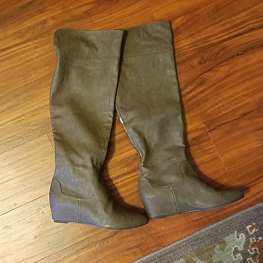 Gray boots