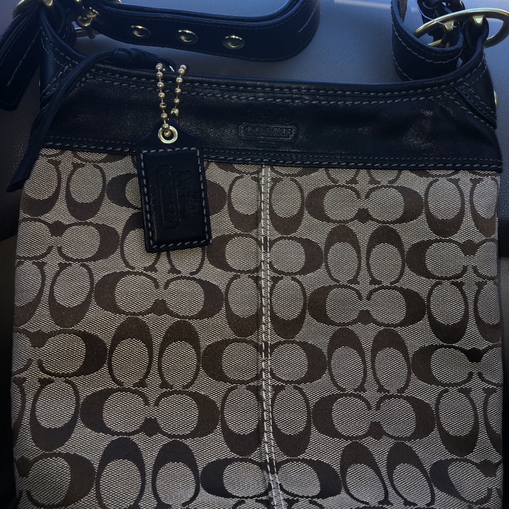 Coach purse authentic great condition
