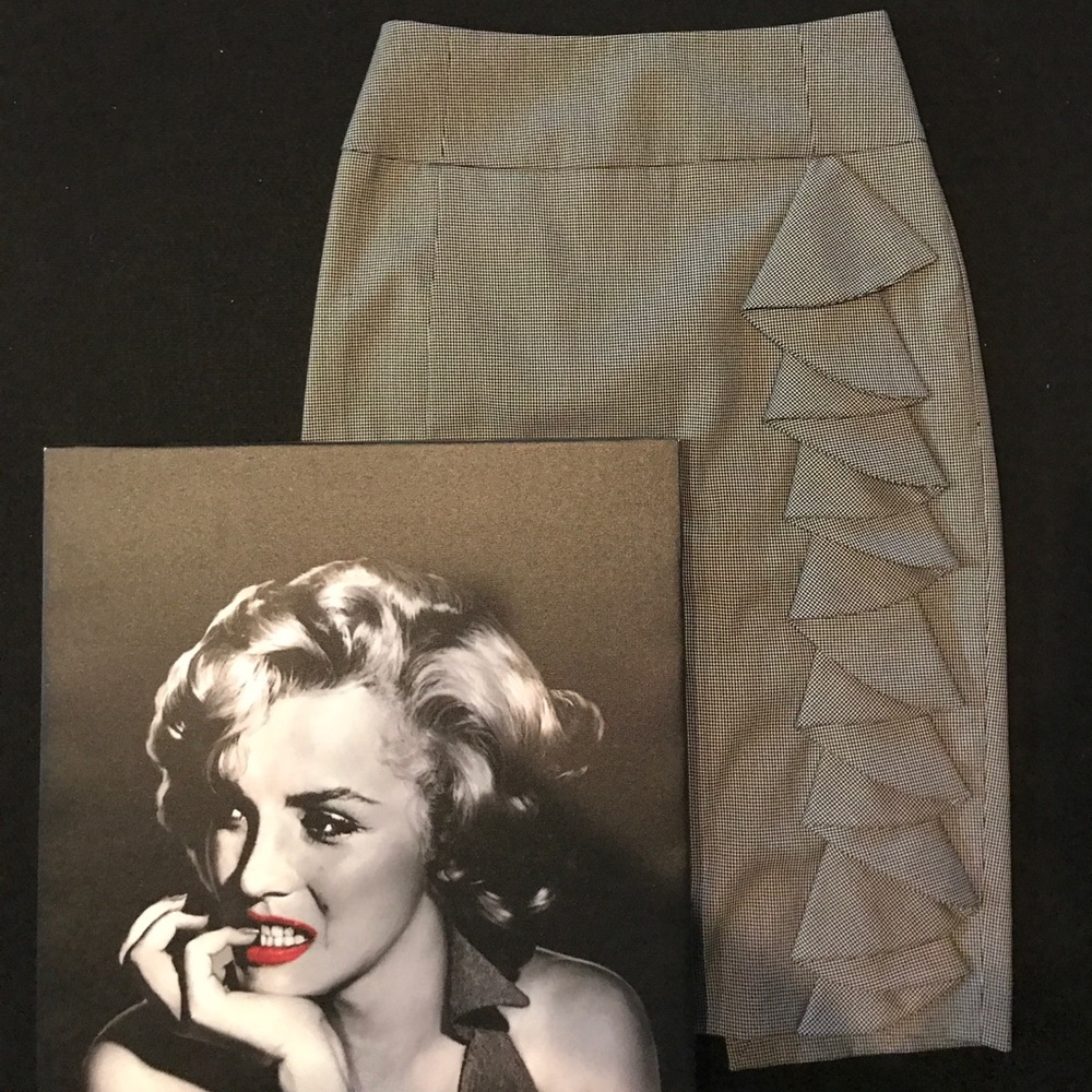 High waisted Houndstooth pencil skirt