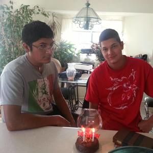 Meet your Posher, Lee