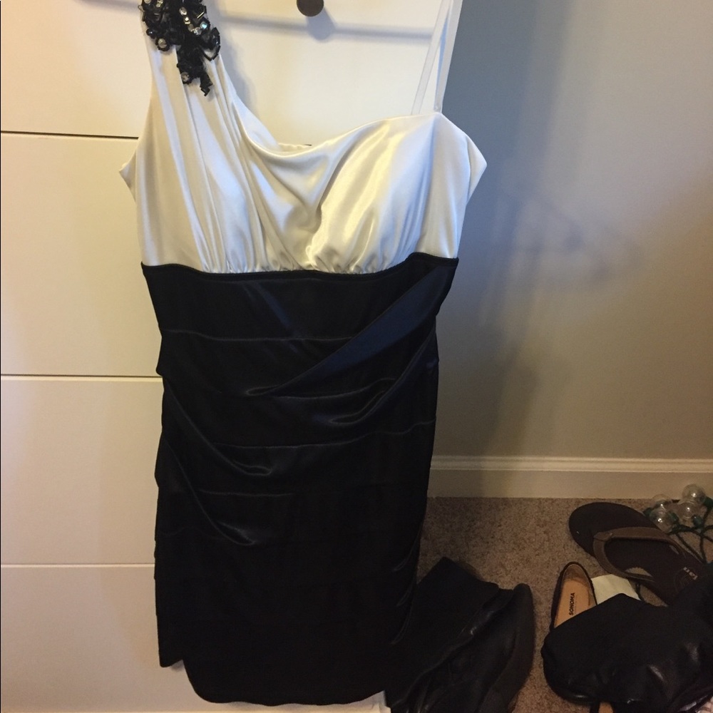 Very formal, silk! Could wear it all day.