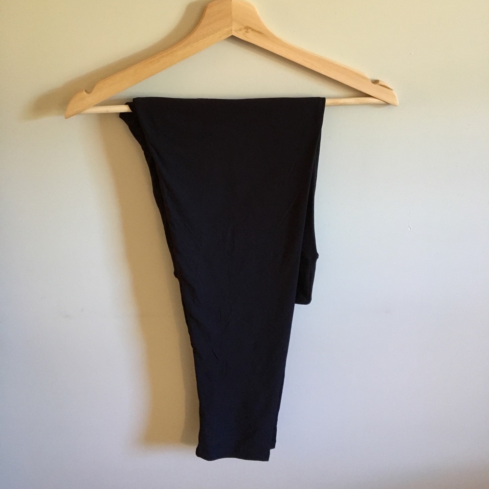 LuLaRoe BLACK BRAND NEW TC Leggings