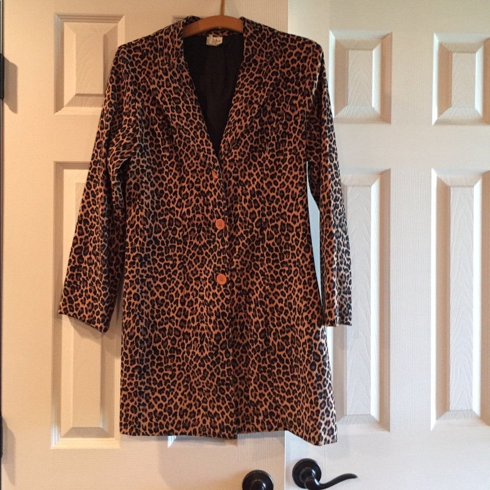 Leopard print light weight jacket