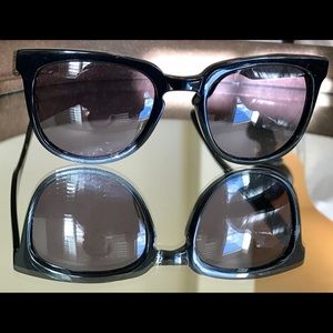 Raven Vista Black sunglasses
