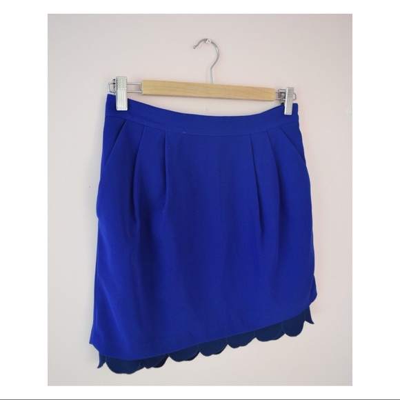CLUB MONACO Tulip Skirt in Royal Blue | Size 0 - Picture 3 of 8