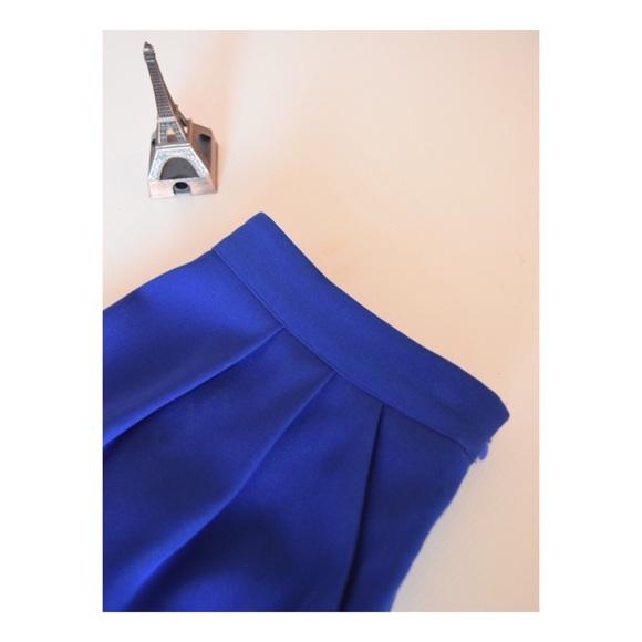 CLUB MONACO Tulip Skirt in Royal Blue | Size 0 - Picture 4 of 8