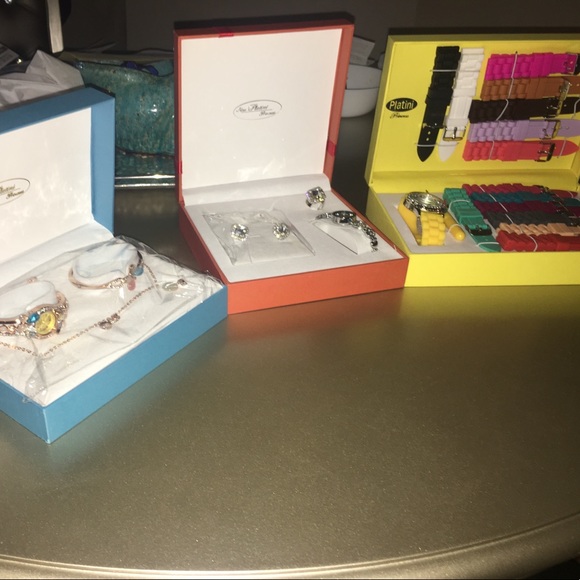 Bundle Christmas gifts! Negotiable price