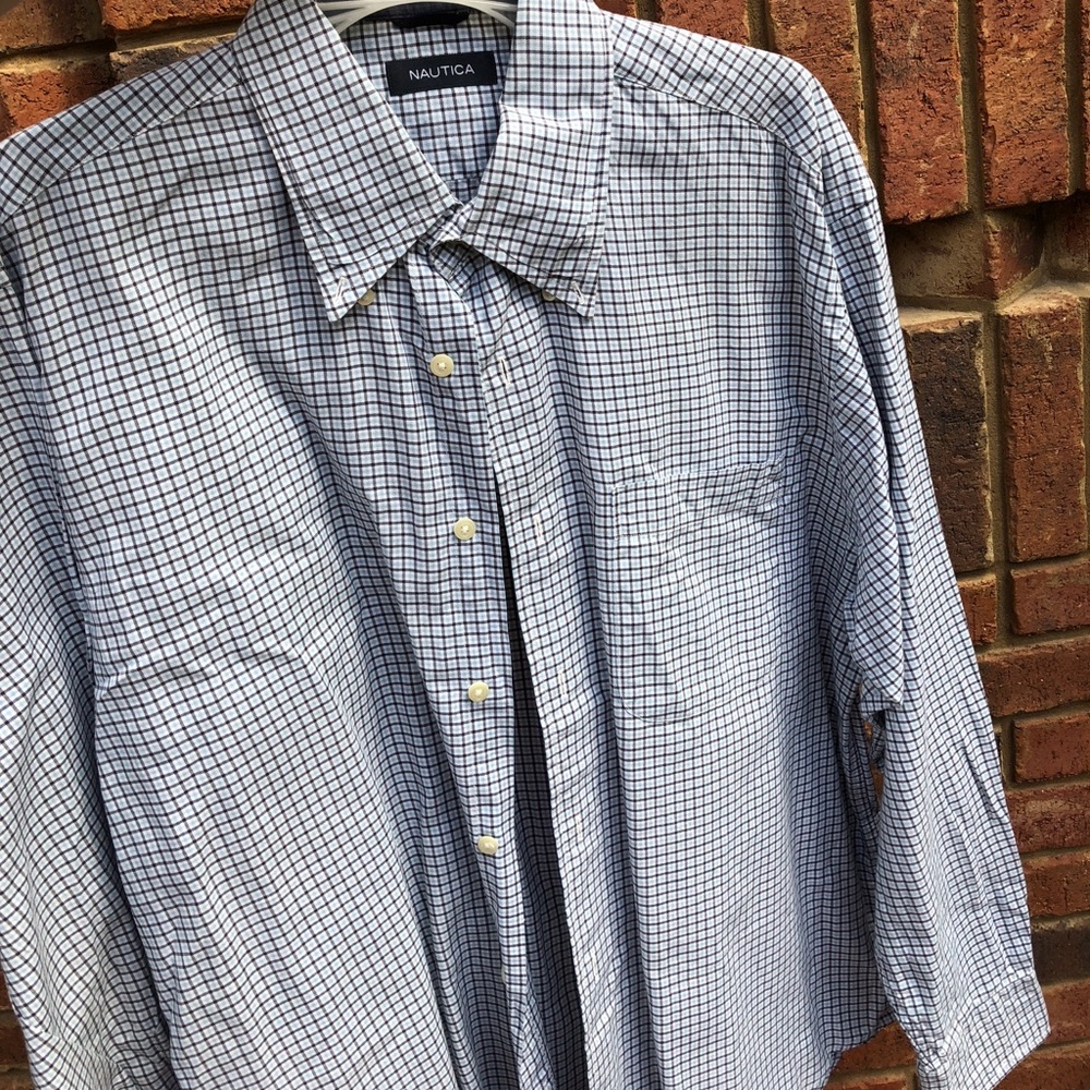 Men’s large nautica short sleeve dress shirt