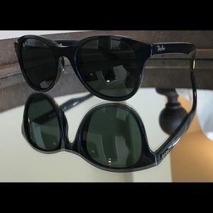 Ray Ban Sunglasses RB 4203 Black