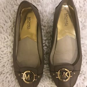 Michael Kors taupe flats size 10
