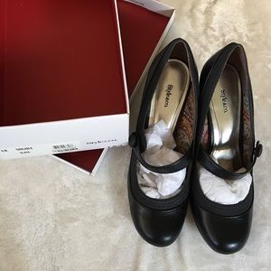 New with box Style & Co black heels