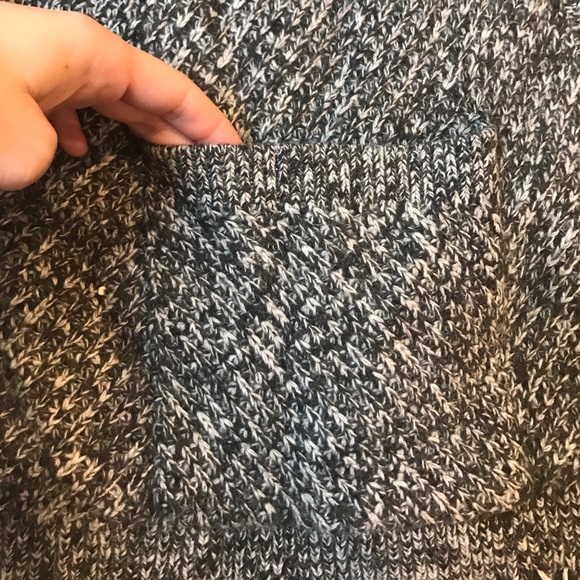 Club Monaco Larue Poncho - Picture 6 of 8