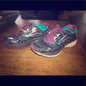 Women’s Brooks Running Shoes
