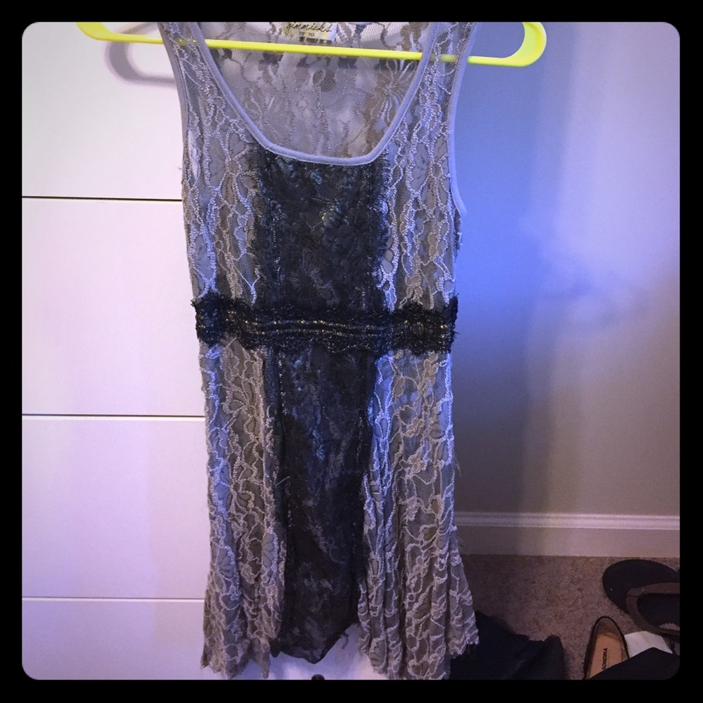 SUPER CUTE LACE TOP
