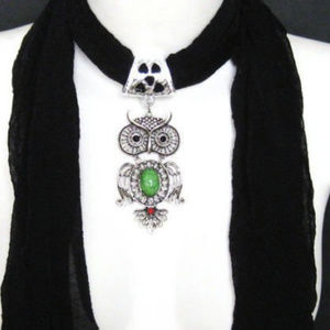 NEW Owl Scarf Pendant Silver - Black Scarf