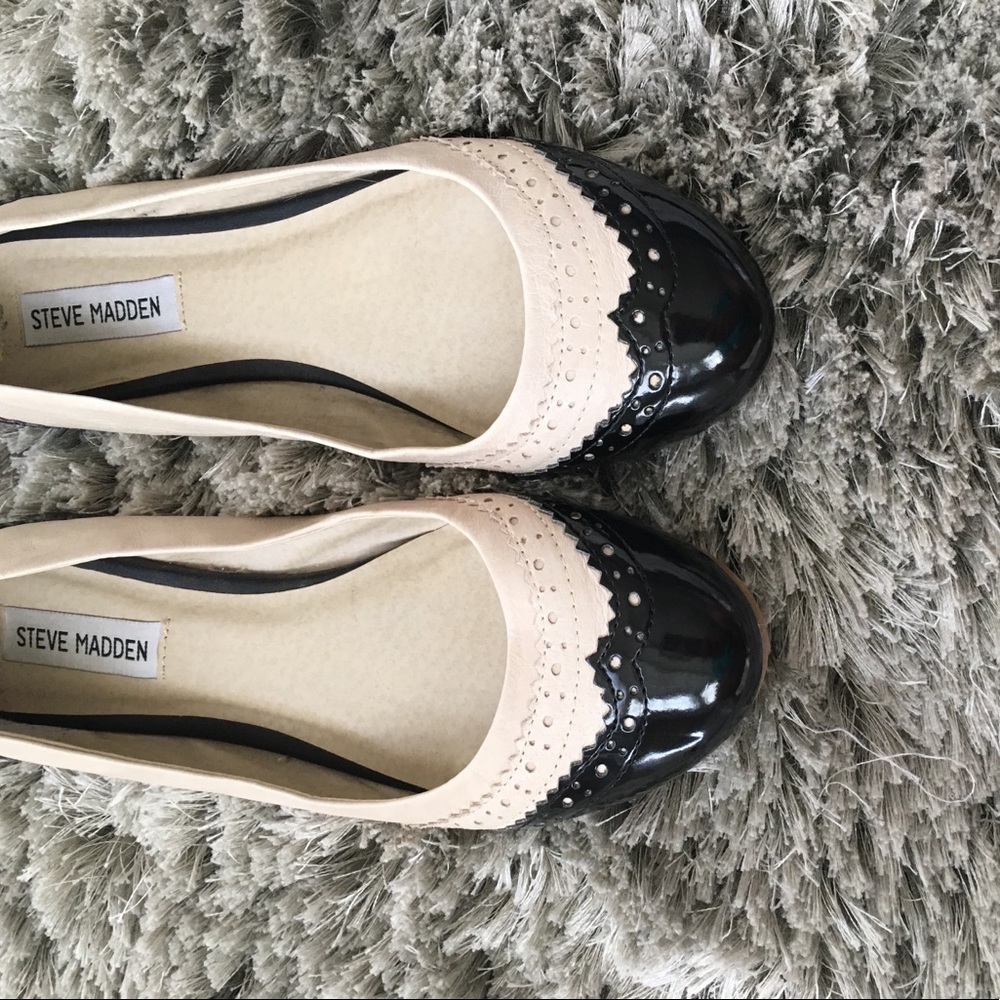Steve Madden tuxedo flats!
