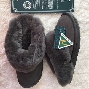 Emu Australia Slippers - Suede and Wool