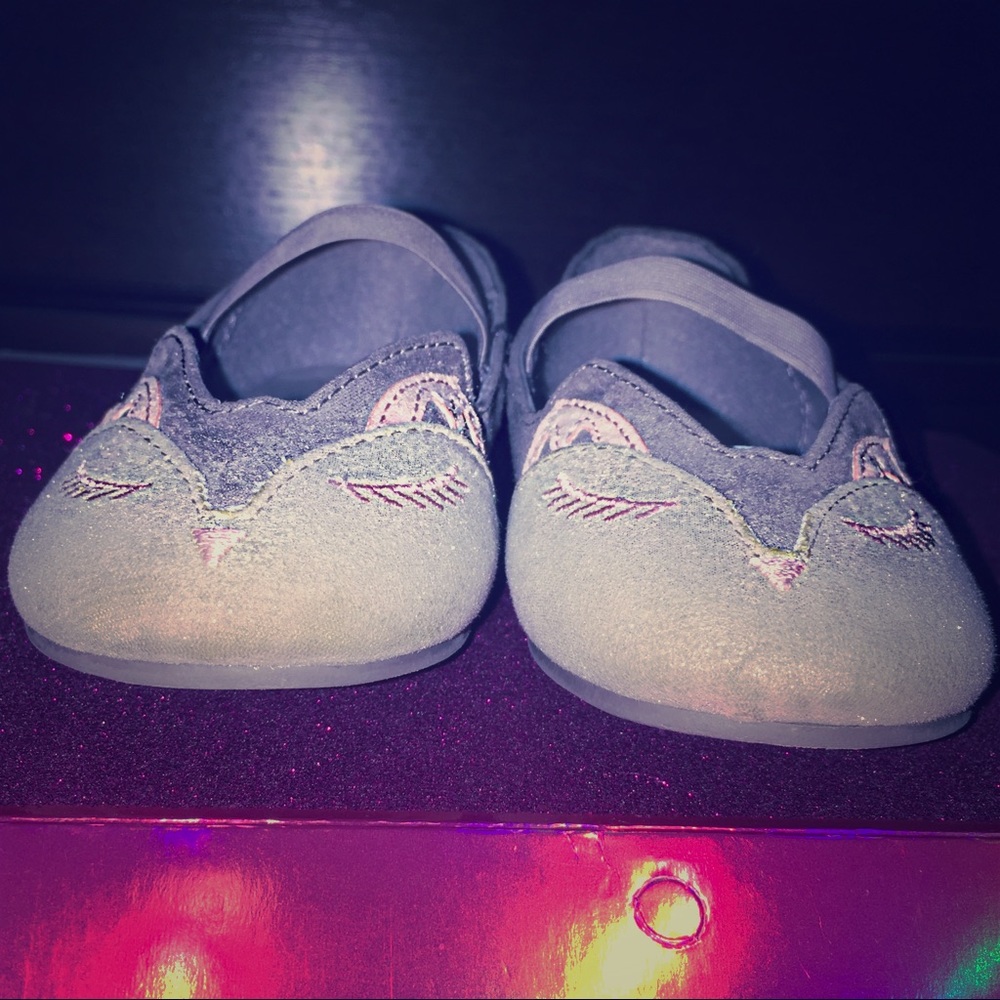 Girls Size 9 Slip Ons