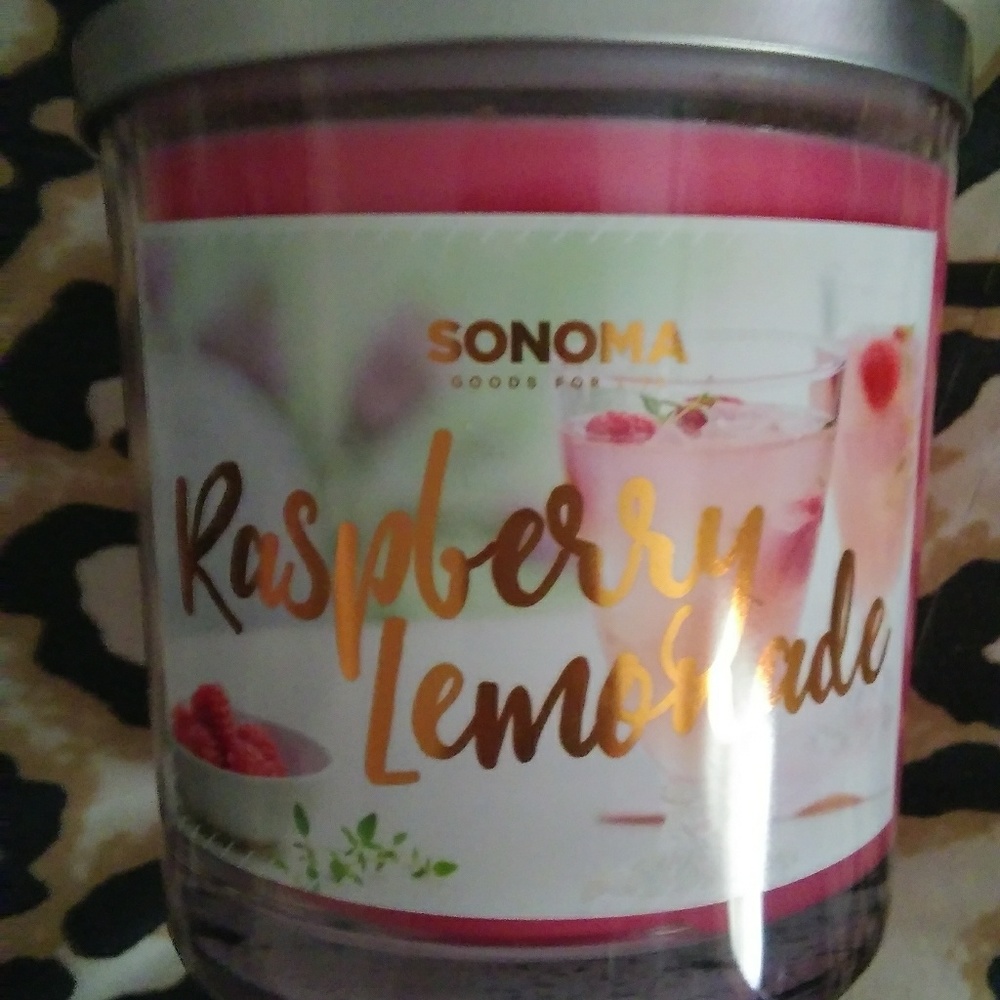 William Sonoma candle