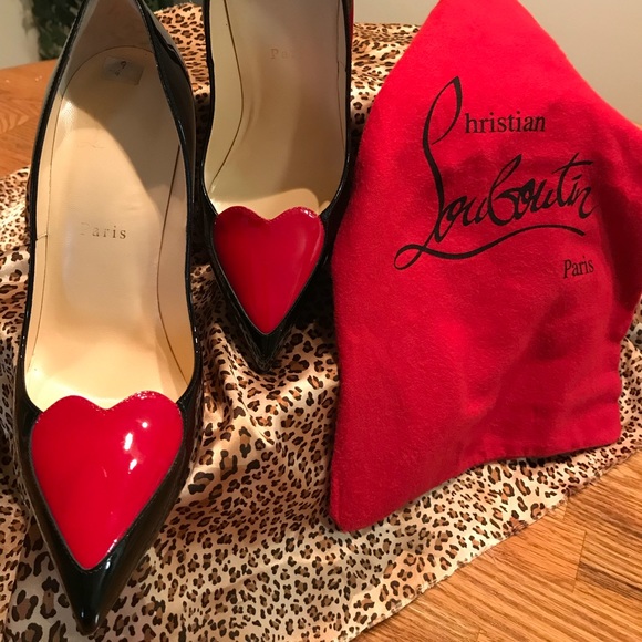 Christian Louboutin - Picture 2 of 4
