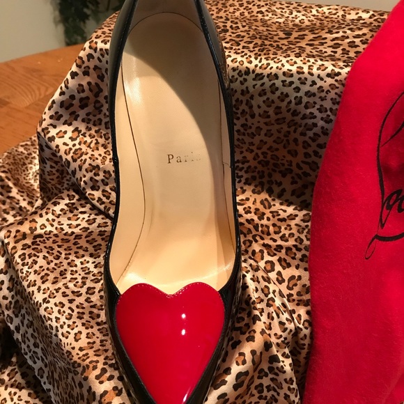 Christian Louboutin - Picture 3 of 4