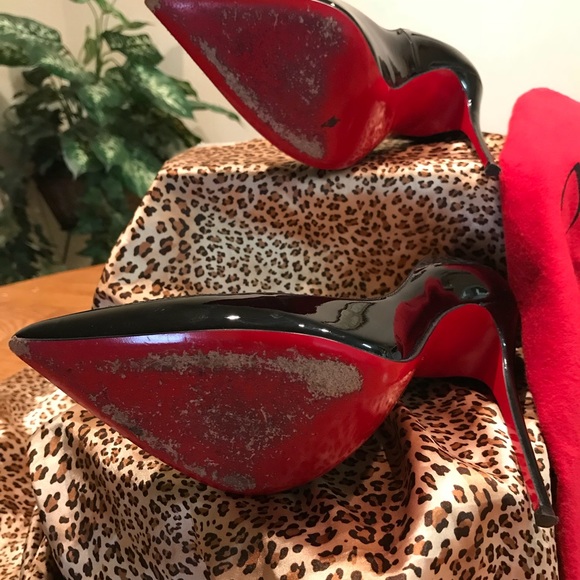 Christian Louboutin - Picture 4 of 4