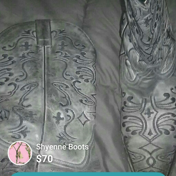 Sheyenne Boots - Picture 1 of 1