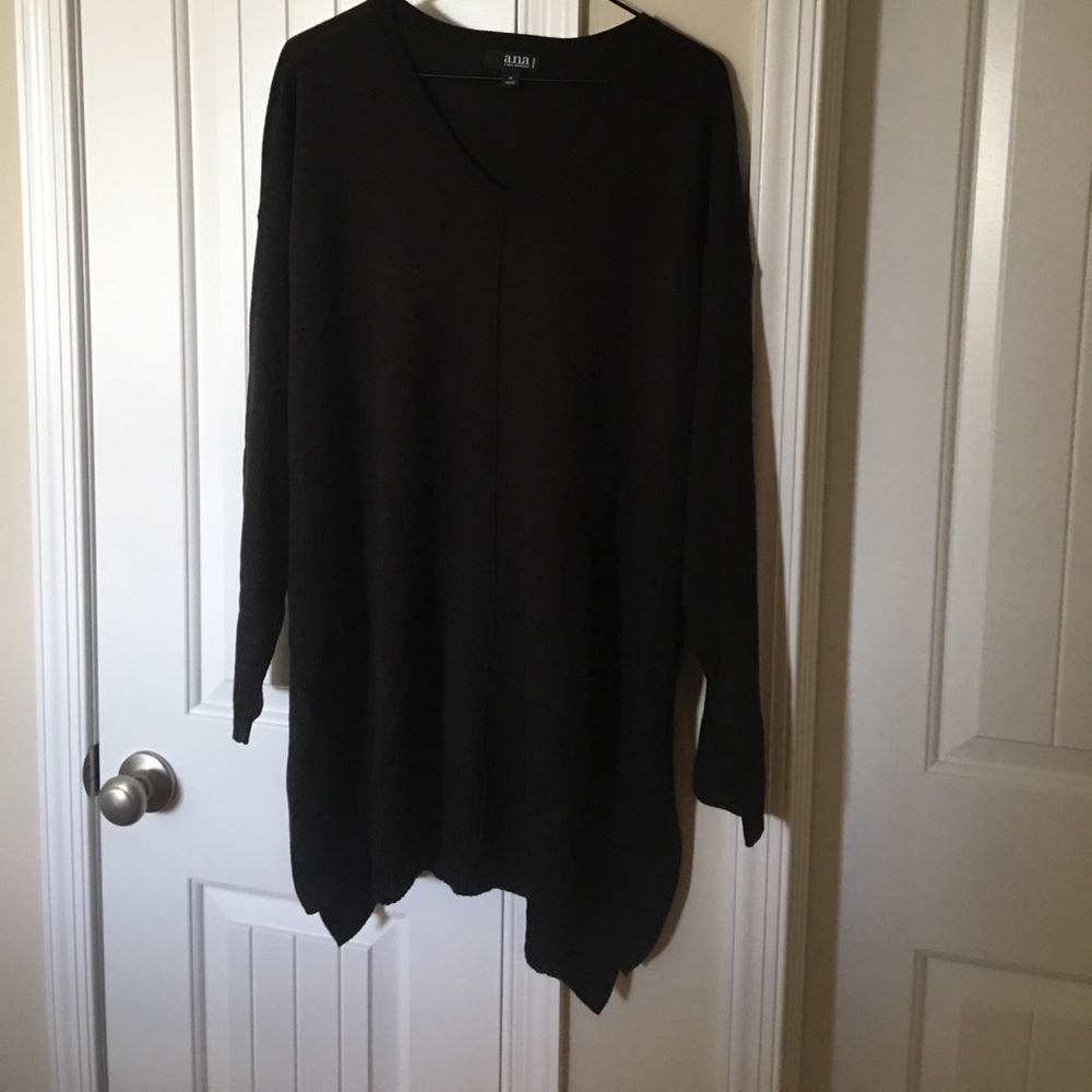 Black tunic sweater