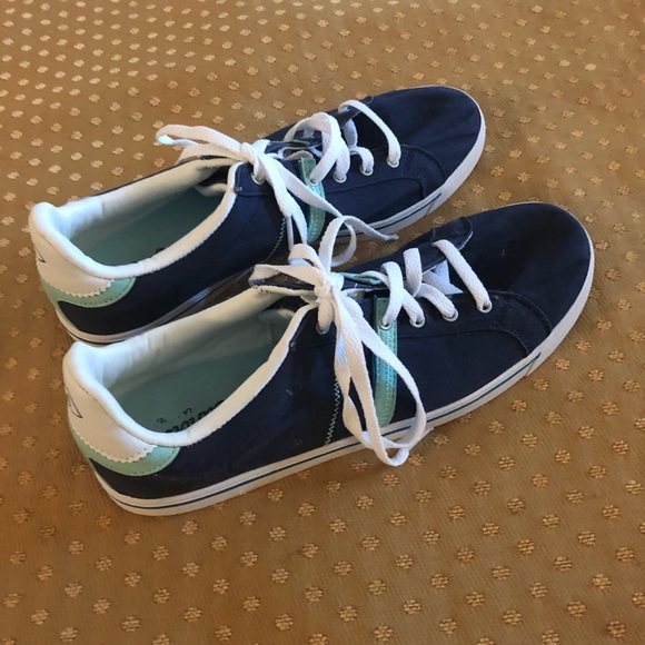 lands end canvas shoes