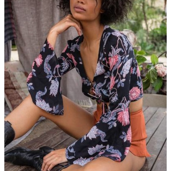 ❌NWTS stone cold fox russel crop top indi size 2 - Picture 4 of 7