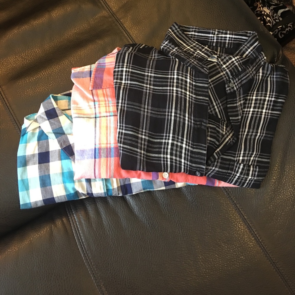 Asst plaid button downs