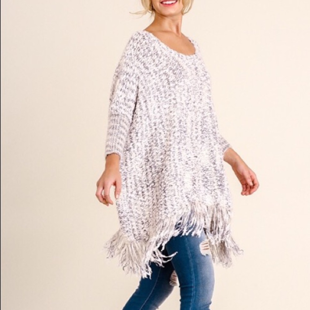*S/M LEFT* Black&White Sweater