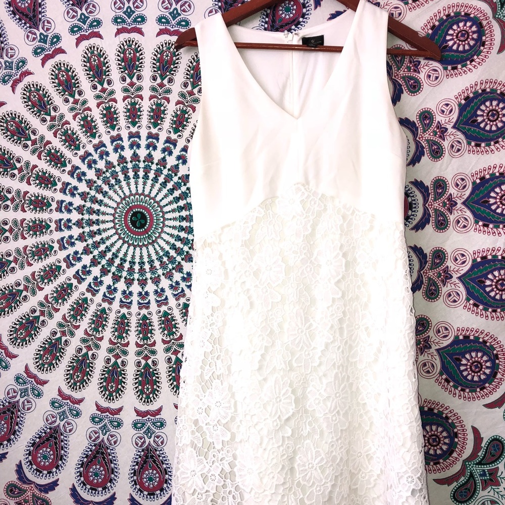 Elegant white lace size 4 Worthington dress
