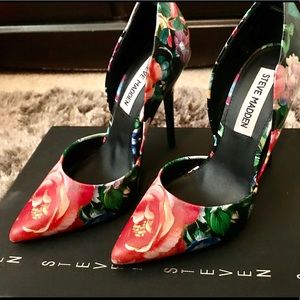 Steve Madden stilettos