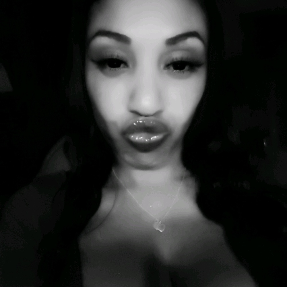 Meet your Posher, Tiffany