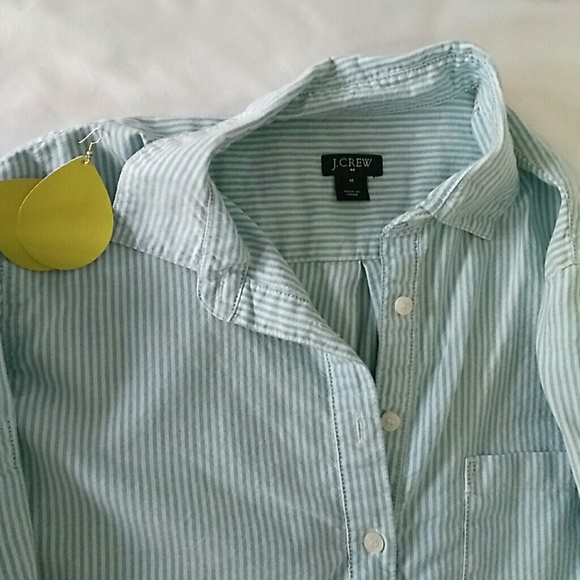 Striped J Crew Popover. Size medium. - Picture 2 of 2