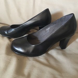 Aerosoles Heelrest Pumps - Size 7.5M