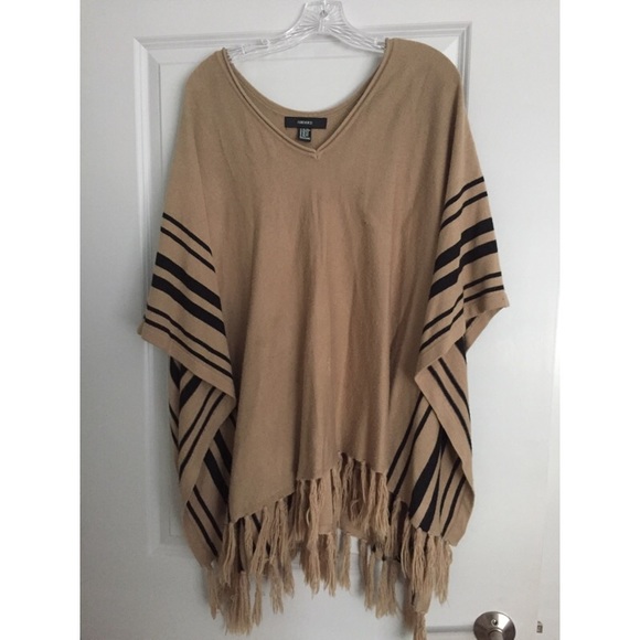 Forever 21 Jackets & Blazers - Pancho forever 21 Forever 21 Jackets & Blazers - Pancho forever 21