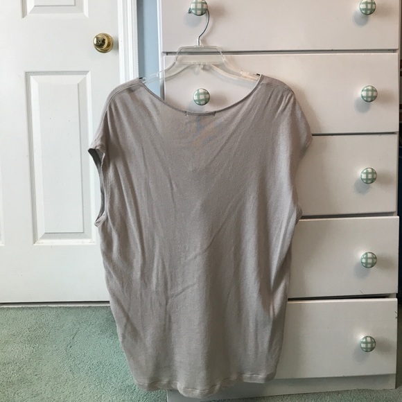 Grey Top - Picture 3 of 4