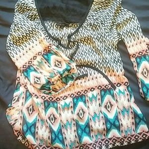 Patterned lace back top S