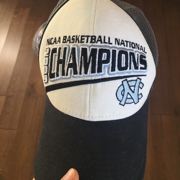 adidas Other - Tar Heels 2009 Adidas Championship hat.