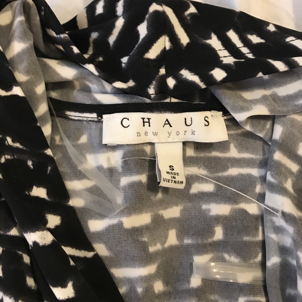 NWT Chaus Black and white blouse - Picture 2 of 3
