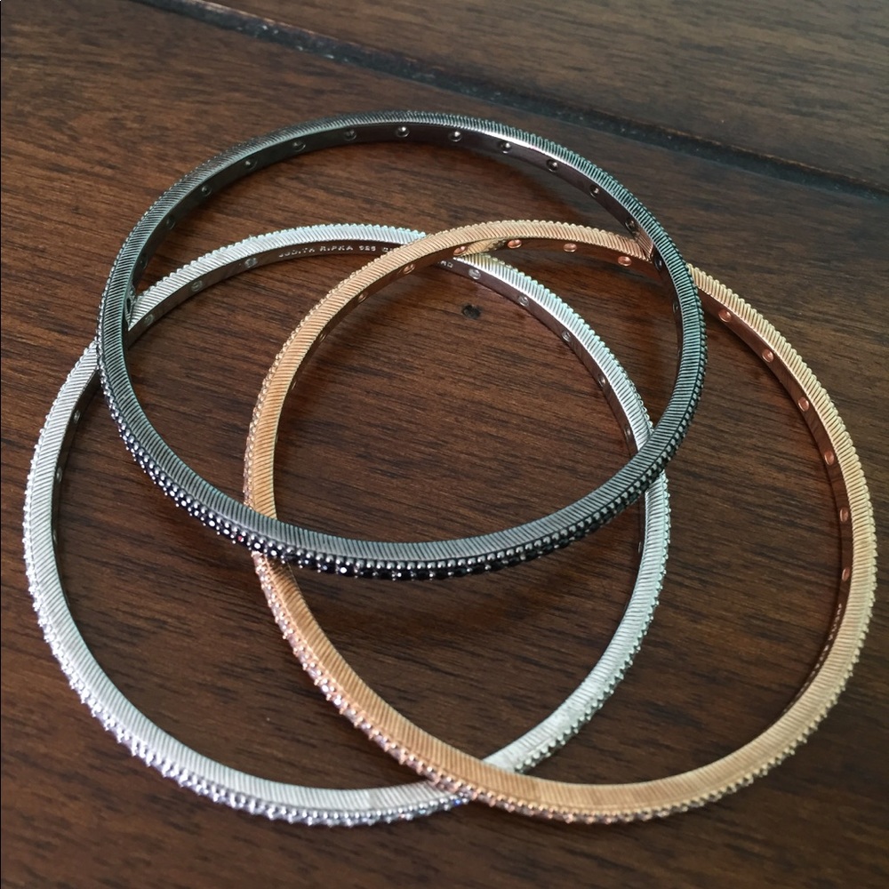 JUDITH RIPKA gold bracelet