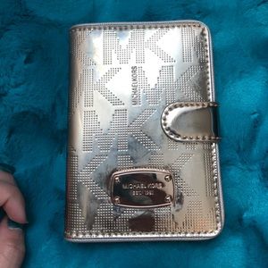 Michael kors passport and wallet