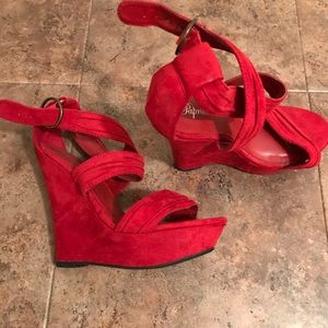 Red Wedges