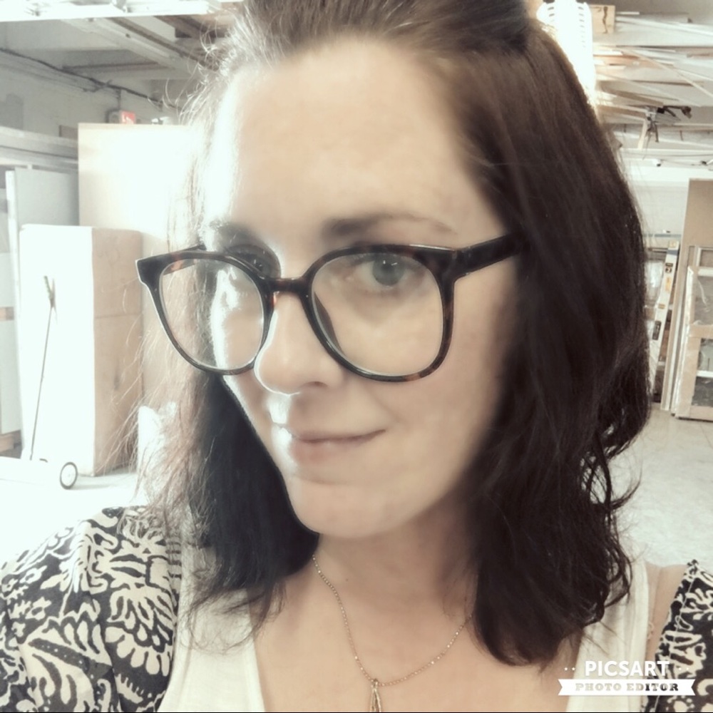 Meet your Posher, Dana