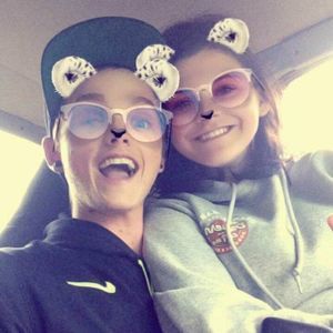 Meet your Posher, Simone