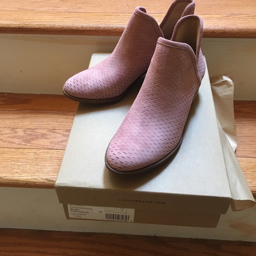 New in box, Lucky  brand Boots